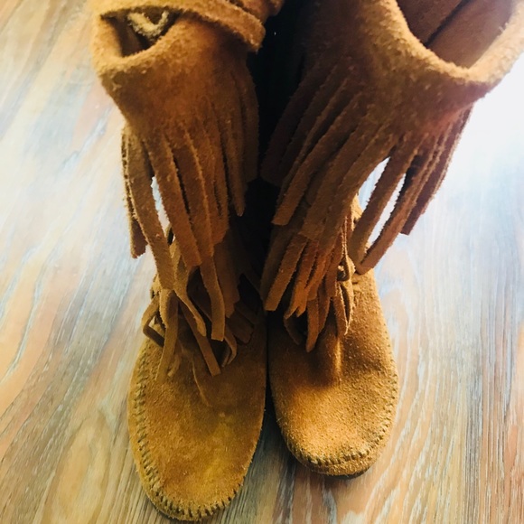 Minnetonka suede fringe boots - Picture 2 of 7